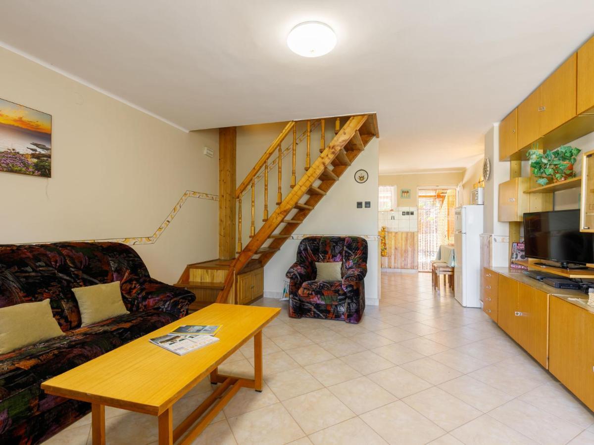 Holiday Home Jazmin By Interhome Balatonszarszo Extérieur photo