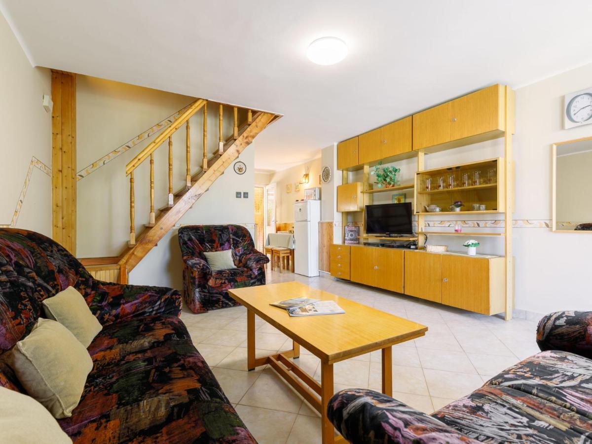 Holiday Home Jazmin By Interhome Balatonszarszo Extérieur photo